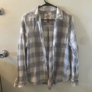 SO gray and white flannel style button up long sleeve
